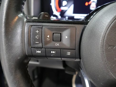 Used 2023 Nissan Rogue Platinum w/ Platinum Premium Package AWD/4WD image 40