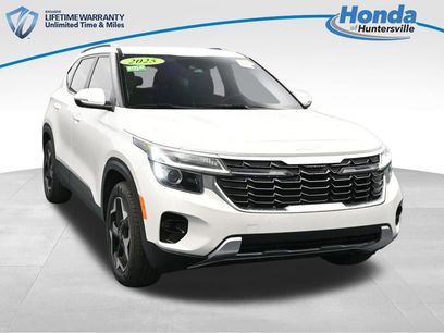 Used 2025 Kia Seltos EX