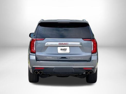 Used 2022 GMC Yukon Denali w/ Denali Ultimate Package AWD/4WD image 8