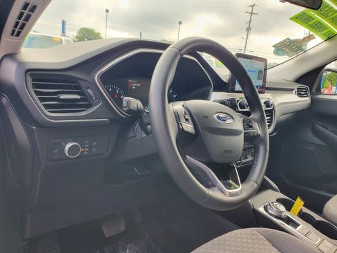 Used 2021 Ford Escape SE w/ SE Sport Appearance Package AWD/4WD image 12