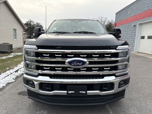 Used 2024 Ford F350 Lariat w/ Camper Package image 8