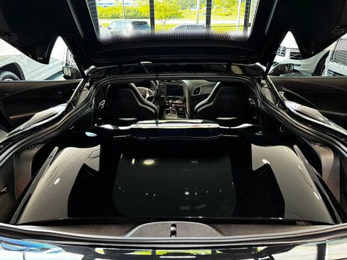 Used 2015 Chevrolet Corvette Z06 w/ 3LZ Preferred Equipment Group RWD image 38