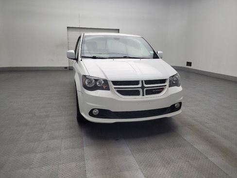 Used 2019 Dodge Grand Caravan GT image 14