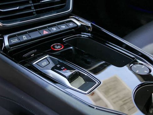 Used 2024 Audi e-tron GT Prestige w/ Prestige Package AWD/4WD image 20