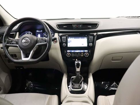Used 2017 Nissan Rogue Sport SL w/ SL Premium Package AWD/4WD image 13