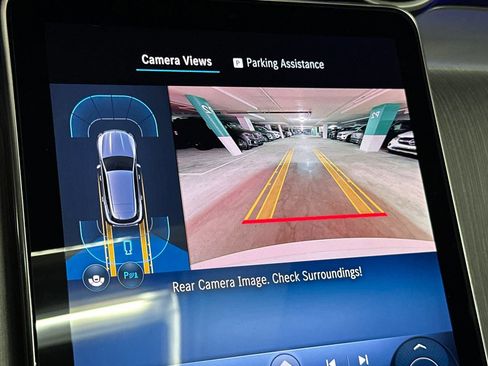 Used 2026 Mercedes-Benz GLC 300 4MATIC image 23