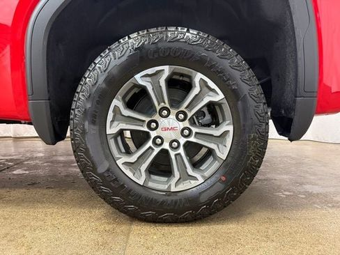 New 2026 GMC Sierra 1500 SLE image 21