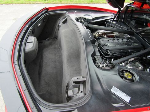Used 2024 Chevrolet Corvette Stingray Premium Cpe w/ Z51 Performance Package RWD image 18