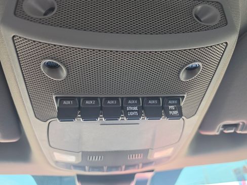 Used 2022 Ford F550 4x4 Regular Cab Super Duty image 28