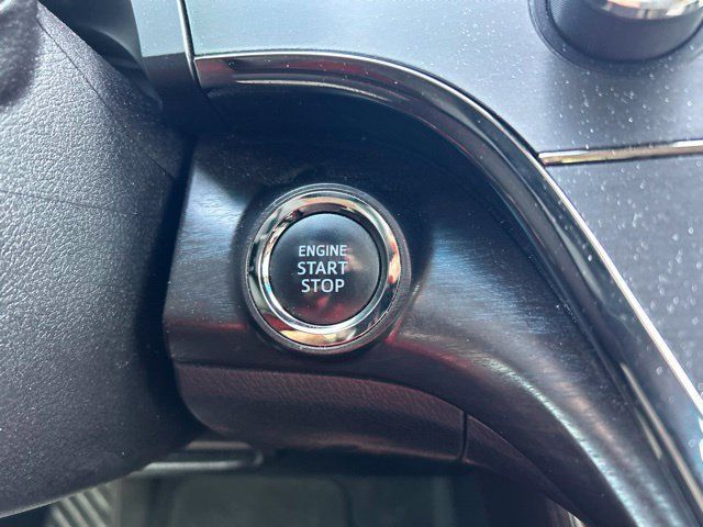 Used 2016 Toyota Avalon Limited w/ Toyota Safety Sense Package FWD image 20