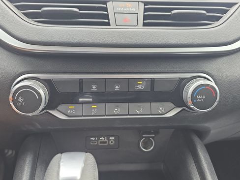 Used 2019 Nissan Altima 2.5 S FWD image 23