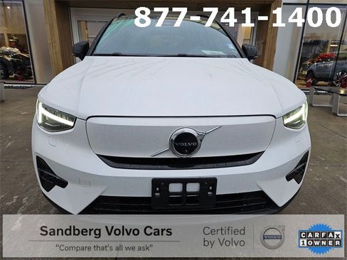 Certified 2023 Volvo XC40 Recharge Ultimate image 2