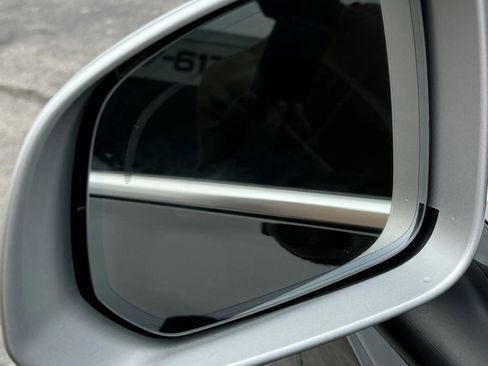 Used 2019 Volvo XC90 T6 R-Design w/ Protection Package Premier image 11