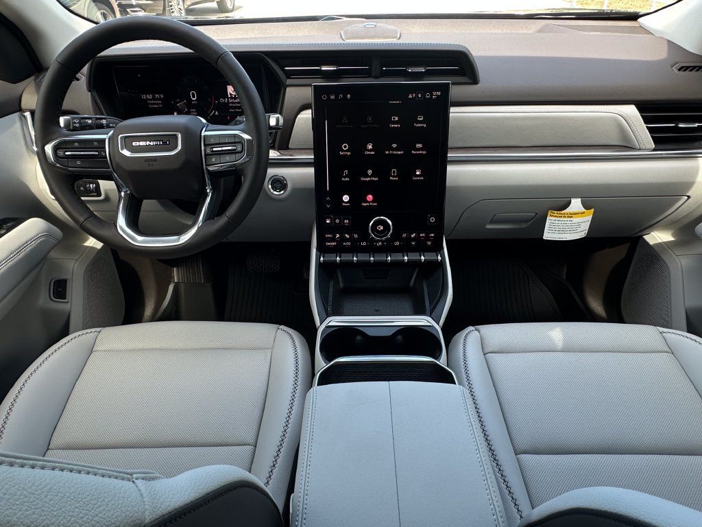 New 2027 GMC Terrain Denali w/ LPO, Floor Liner Package AWD/4WD image 9