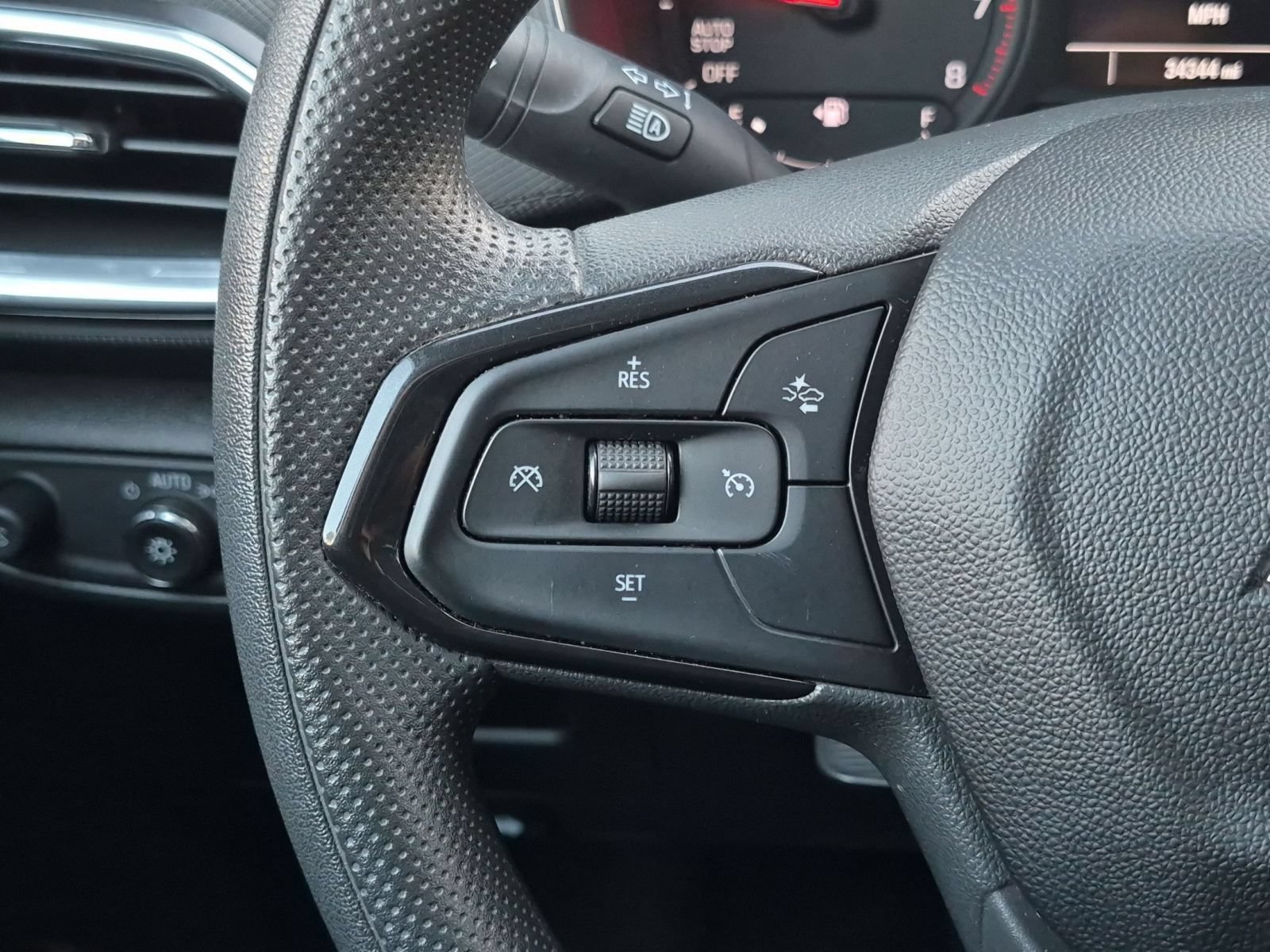 Used 2023 Chevrolet TrailBlazer LT w/ LPO, Blackout Package FWD image 15