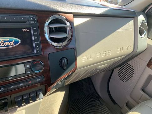 Used 2008 Ford F350 4x4 Crew Cab DRW Super Duty image 28