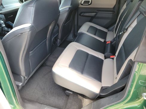 Used 2024 Ford Bronco Wildtrak image 17