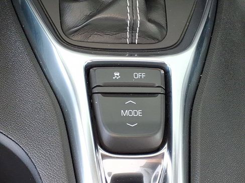 Used 2023 Chevrolet Camaro LT image 18