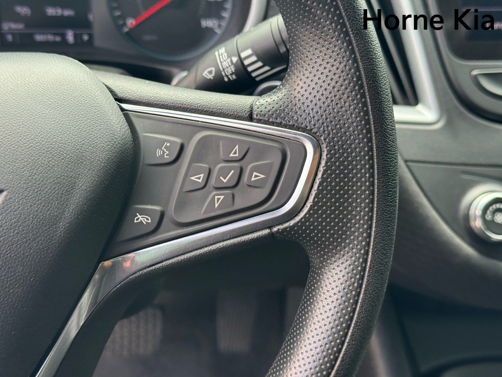 Used 2023 Chevrolet Malibu LS FWD image 19