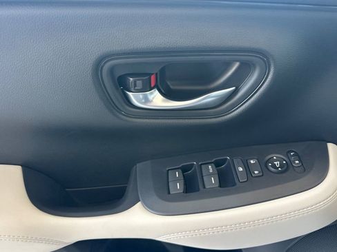 New 2027 Honda HR-V LX image 11