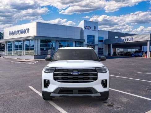 New 2026 Ford Explorer Active w/ Active Comfort Package RWD image 6