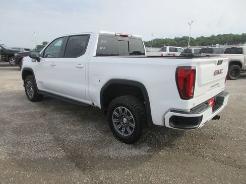 New 2026 GMC Sierra 1500 AT4 w/ AT4 Premium Package AWD/4WD image 7