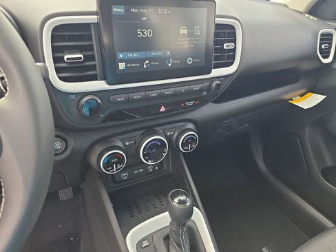 New 2026 Hyundai Venue SEL FWD image 28