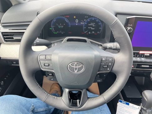Used 2026 Toyota Camry XLE w/ Premium Plus Package AWD/4WD image 22