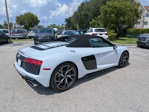 Used 2023 Audi R8 V10 performance RWD image 4