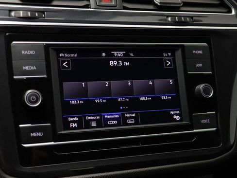 Used 2022 Volkswagen Tiguan S image 10