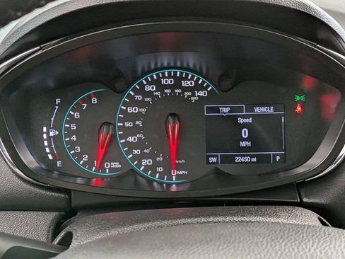 Used 2019 Chevrolet Trax LT w/ LT Convenience Package FWD image 30