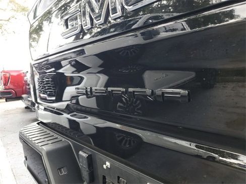 Used 2024 GMC Sierra 2500 AT4 w/ AT4 Premium Plus Package image 7