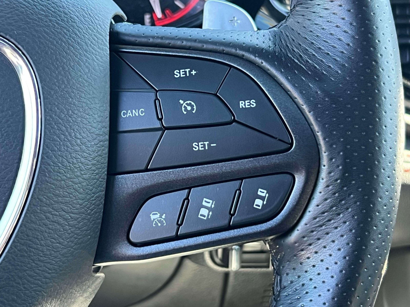 Used 2025 Dodge Durango GT AWD/4WD image 23