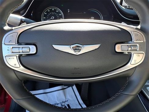 Used 2025 Genesis GV70 2.5T image 9
