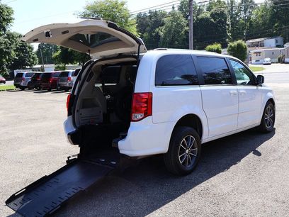 Used 2017 Dodge Grand Caravan SXT