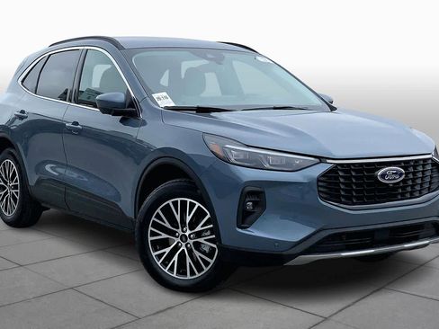 Certified 2025 Ford Escape SE w/ PHEV Premium Package image 2