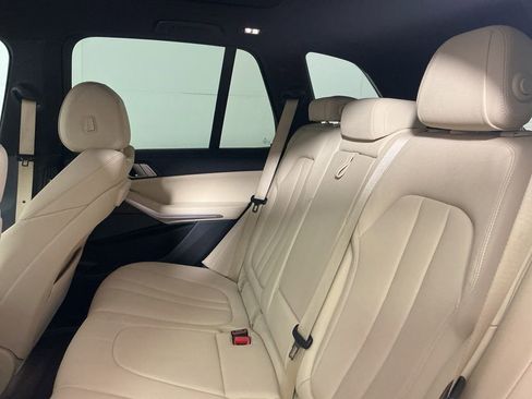 Used 2019 BMW X5 xDrive40i w/ Convenience Package image 28