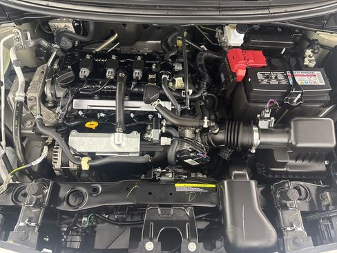 Used 2025 Nissan Versa S FWD image 31