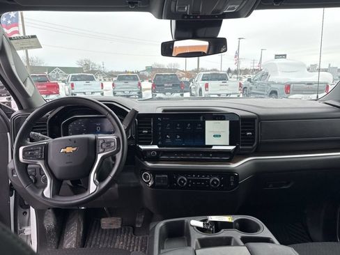 Used 2025 Chevrolet Silverado 1500 LT w/ Work Truck Package AWD/4WD image 29