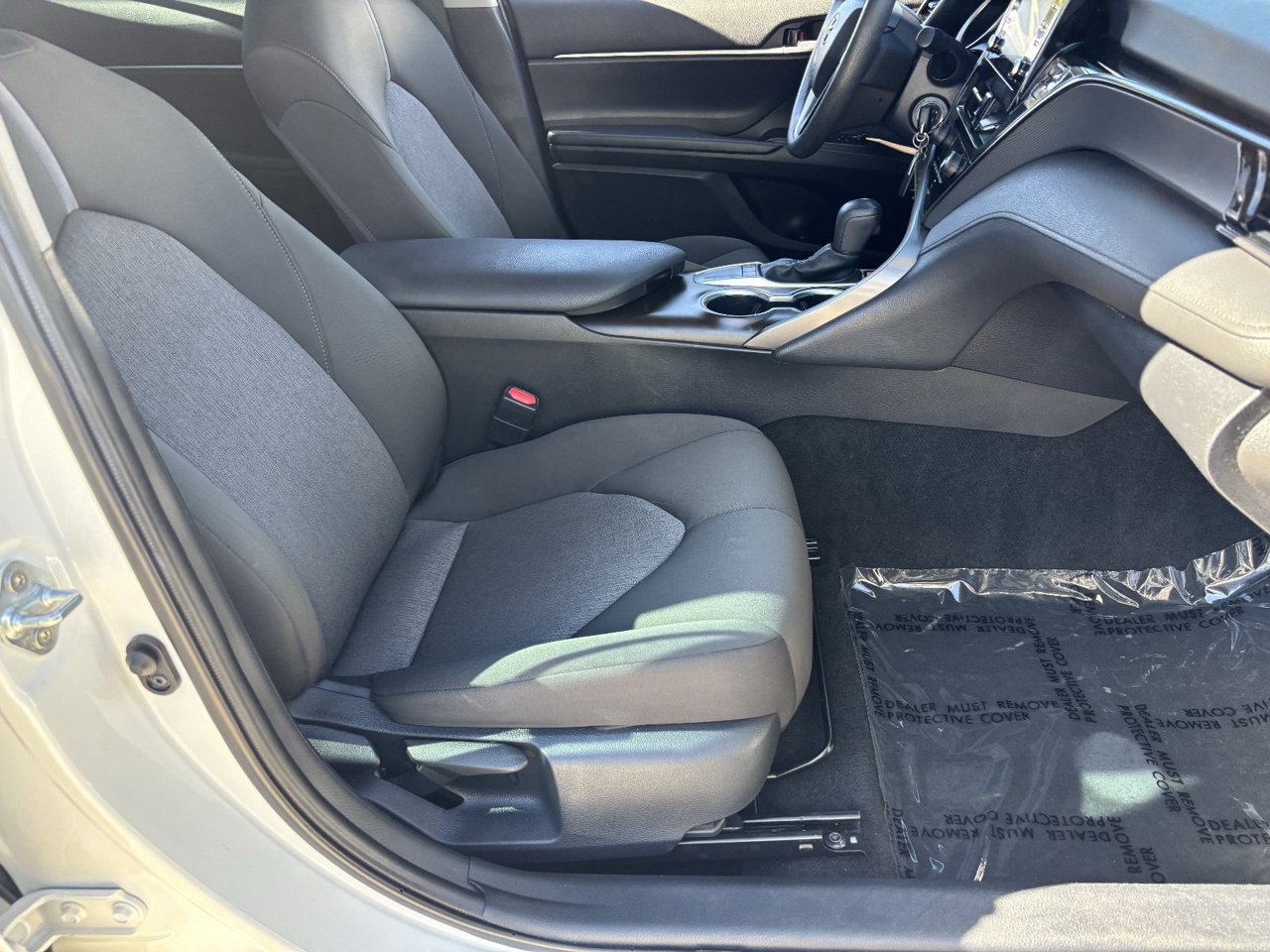 Used 2023 Toyota Camry LE FWD image 9