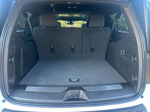 Used 2022 GMC Yukon XL AT4 image 39