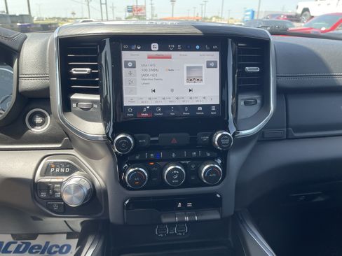 Used 2024 RAM 1500 Laramie AWD/4WD image 25