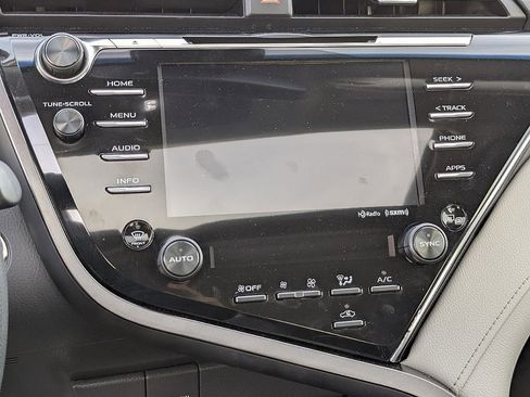 Used 2018 Toyota Camry LE w/ Audio Package image 26