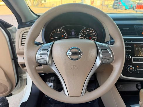Used 2017 Nissan Altima 2.5 S w/ Power Driver Seat Package FWD image 16