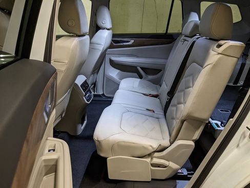 New 2026 Volkswagen Atlas SE image 22