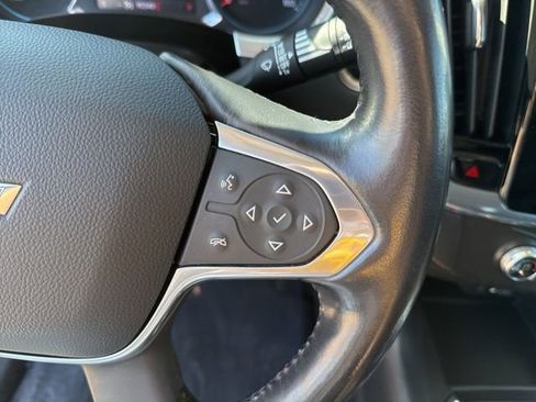 Used 2020 Chevrolet Traverse RS image 21