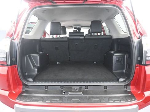 Used 2024 Toyota 4Runner TRD Off-Road Premium image 8