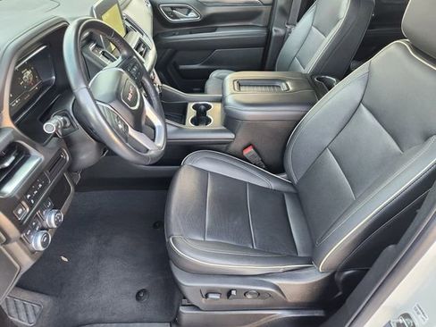 Used 2023 GMC Yukon SLT image 9