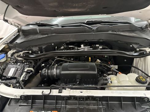 Used 2022 Ford Explorer ST-Line RWD image 32