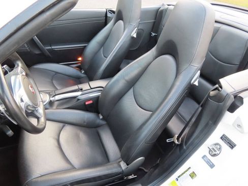Used 2012 Porsche 911 Turbo S Cabriolet AWD/4WD image 30